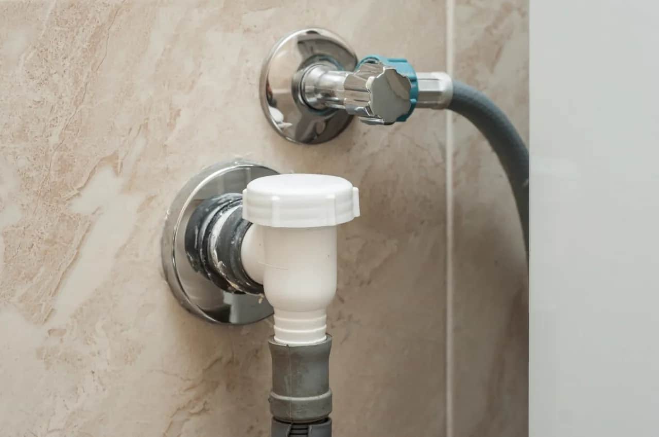 Jaki zawór do pralki: 3/4 czy 3/8 cala? Wybierz dobrze!