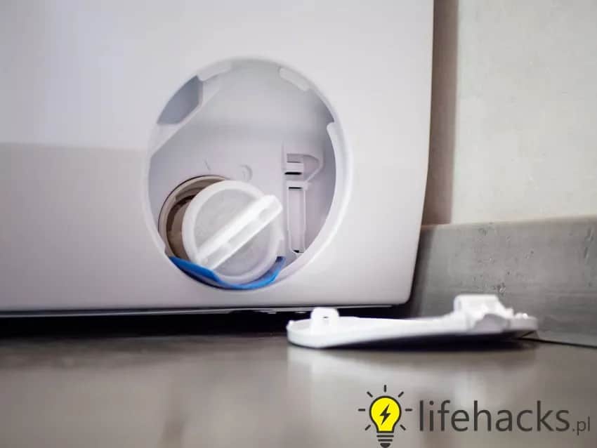 Jak wyczyścić filtr w pralce? Zrób to sam i oszczędź na serwisie